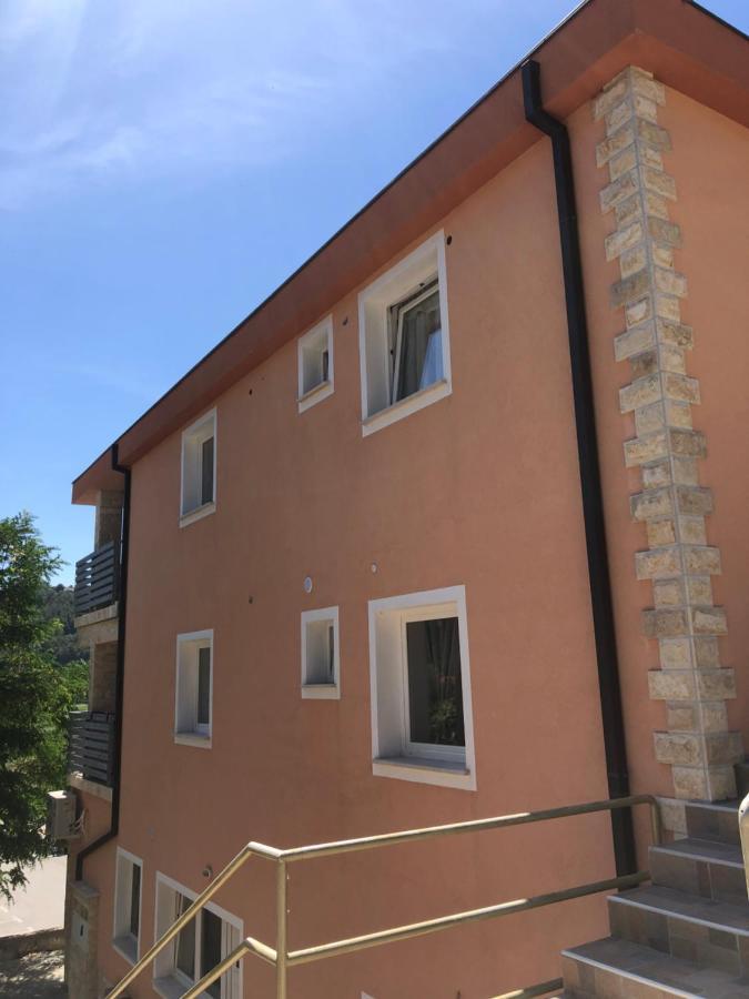 Apartments Chilla *** Lopar Exterior photo
